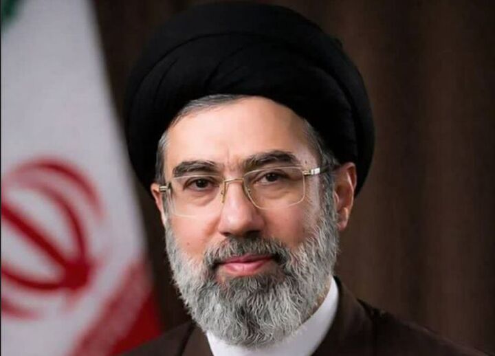 بیوگرافی رهبر جدید